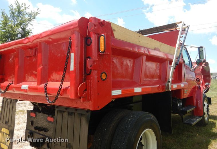 image for item GV9116 2007 Sterling Acterra dump truck