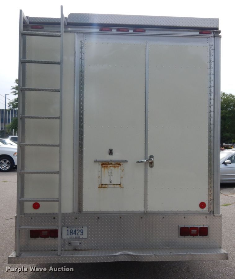 image for item HA9318 1993 Ford Econoline E350  box truck