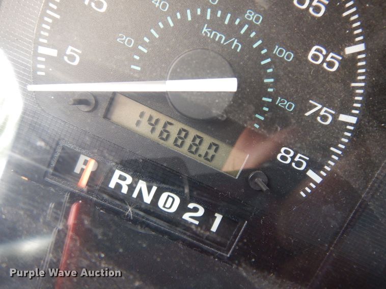 image for item HA9318 1993 Ford Econoline E350  box truck