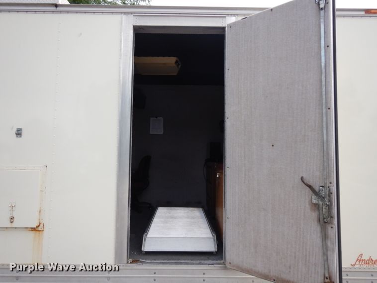 image for item HA9318 1993 Ford Econoline E350  box truck