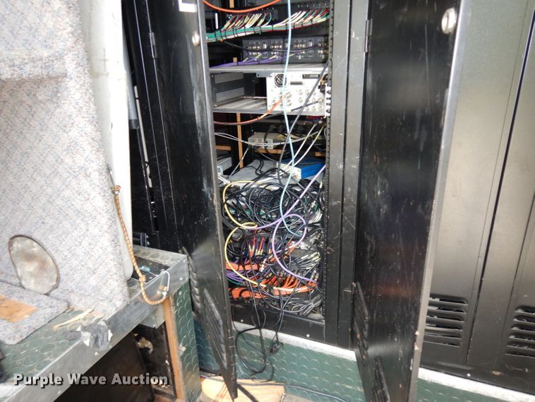 image for item HA9318 1993 Ford Econoline E350  box truck