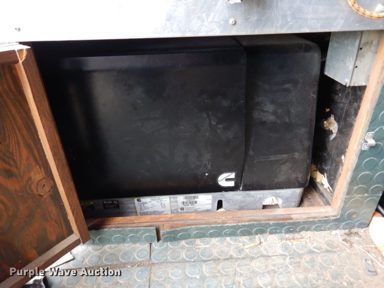 image for item HA9318 1993 Ford Econoline E350  box truck