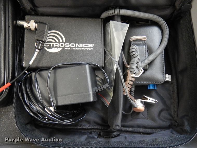 image for item HA9318 1993 Ford Econoline E350  box truck