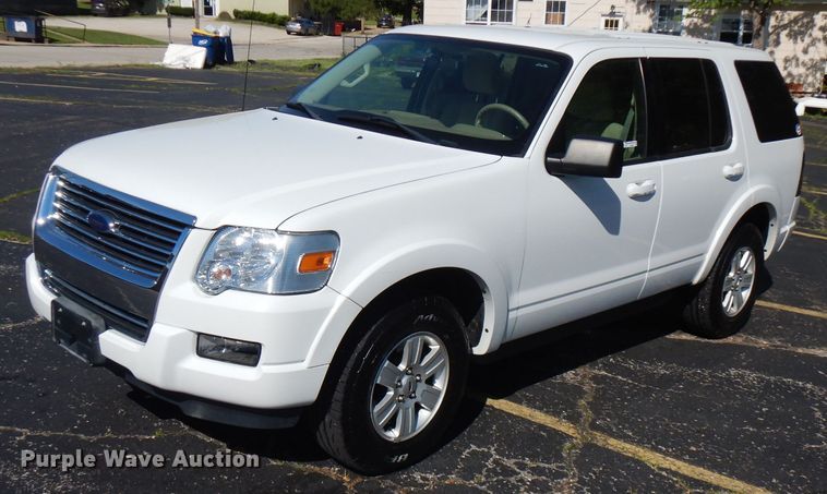 image for item HG9000 2010 Ford Explorer XLT  SUV