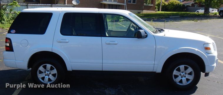 image for item HG9000 2010 Ford Explorer XLT  SUV