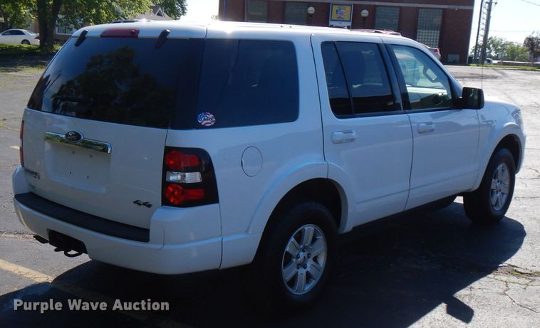 image for item HG9000 2010 Ford Explorer XLT  SUV