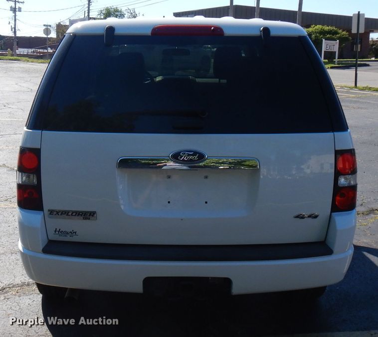 image for item HG9000 2010 Ford Explorer XLT  SUV