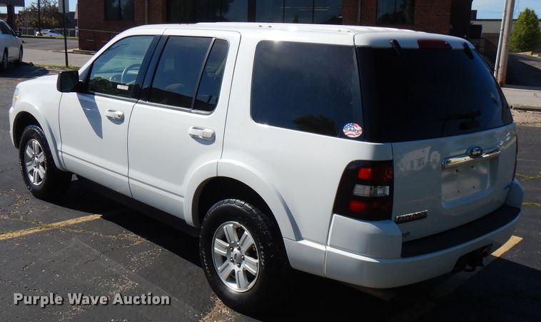 image for item HG9000 2010 Ford Explorer XLT  SUV