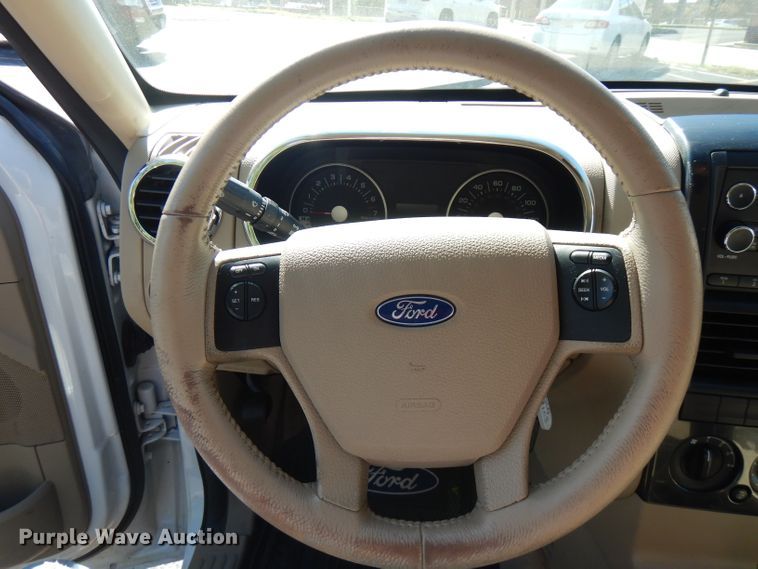 image for item HG9000 2010 Ford Explorer XLT  SUV