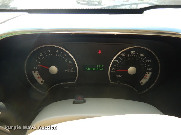 image for item HG9000 2010 Ford Explorer XLT  SUV