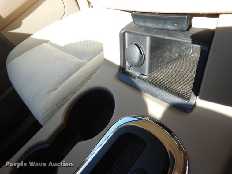 image for item HG9000 2010 Ford Explorer XLT  SUV