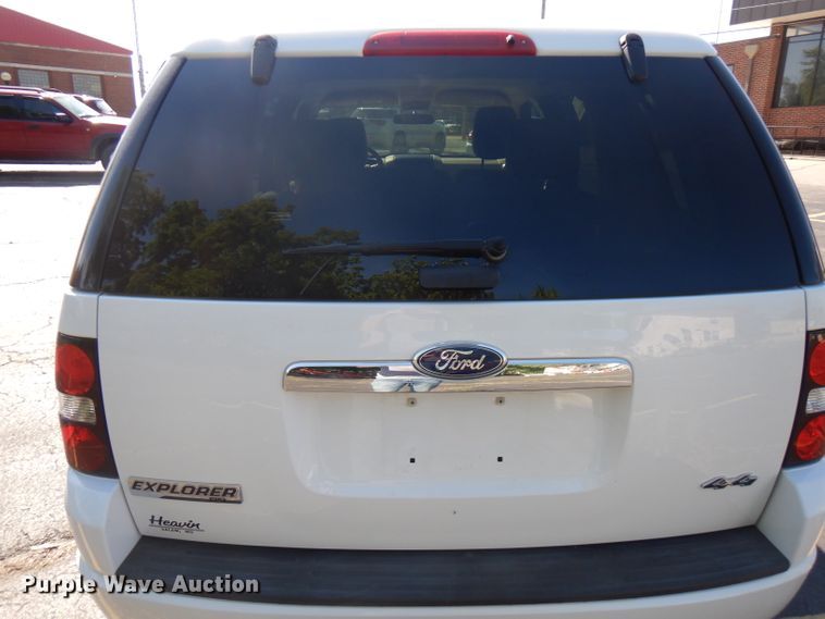 image for item HG9000 2010 Ford Explorer XLT  SUV