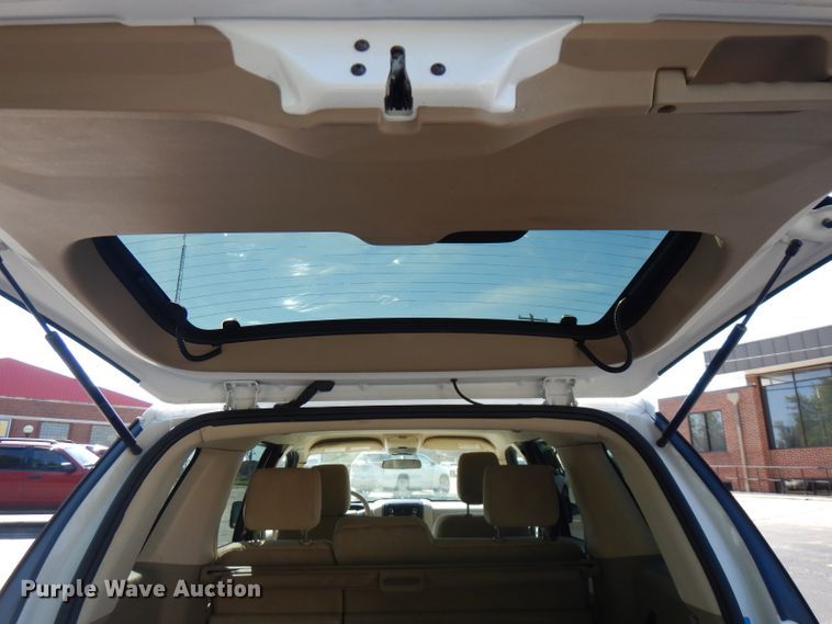 image for item HG9000 2010 Ford Explorer XLT  SUV