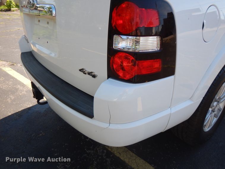 image for item HG9000 2010 Ford Explorer XLT  SUV