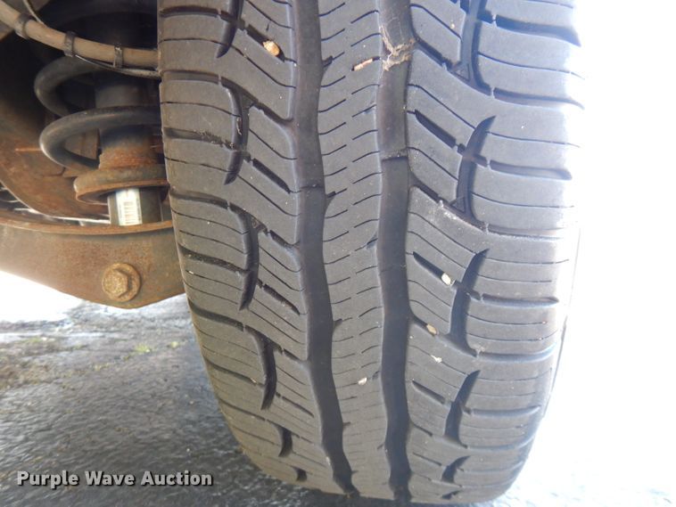 image for item HG9000 2010 Ford Explorer XLT  SUV