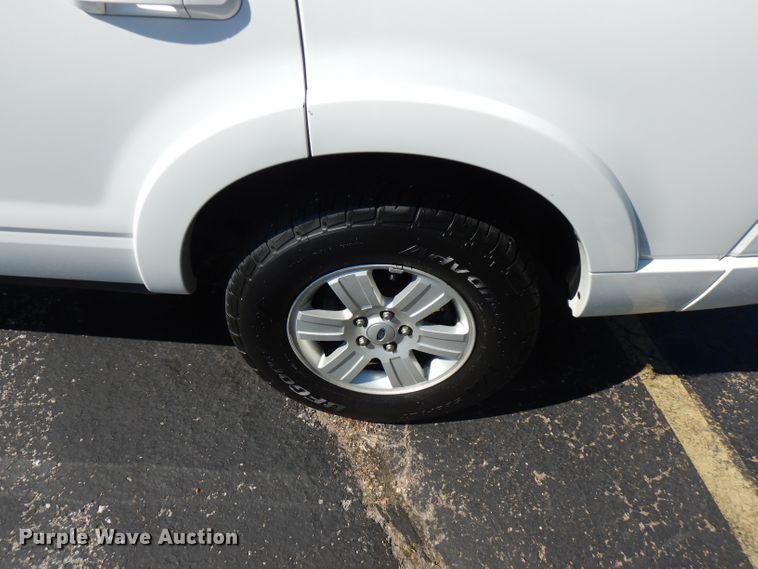 image for item HG9000 2010 Ford Explorer XLT  SUV