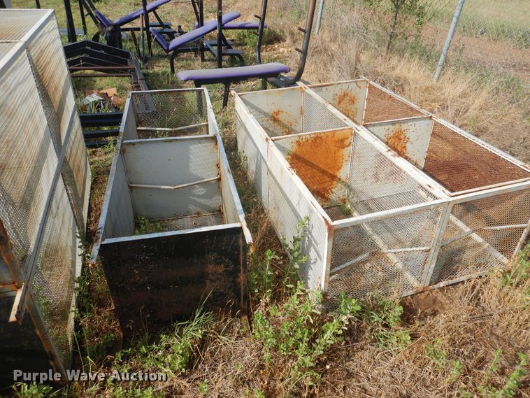 image for item HO9754 Equipment cages