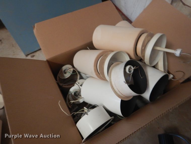 image for item HO9760 Approximately 20 can lights