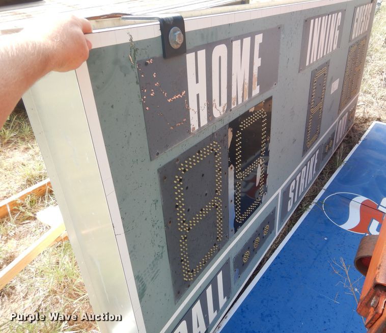 image for item HO9761 Baseball scoreboard