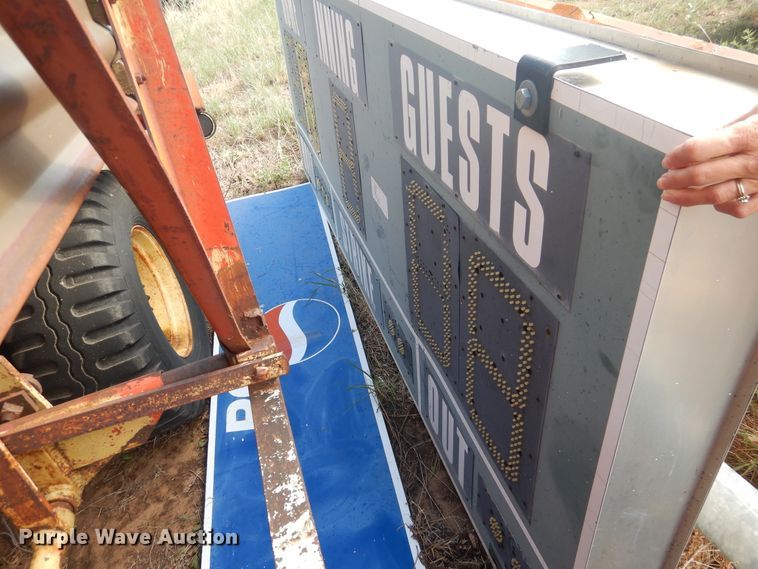 image for item HO9761 Baseball scoreboard