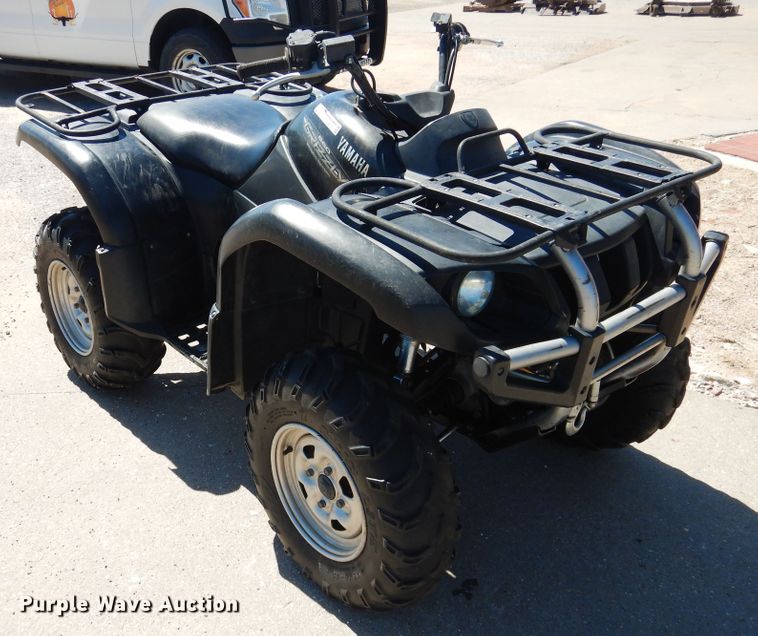 image for item HV9205 2005 Yamaha Grizzly 650 ATV