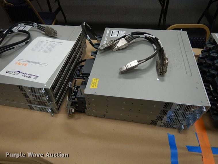 image for item HV9346 (12) Cisco networking swithces