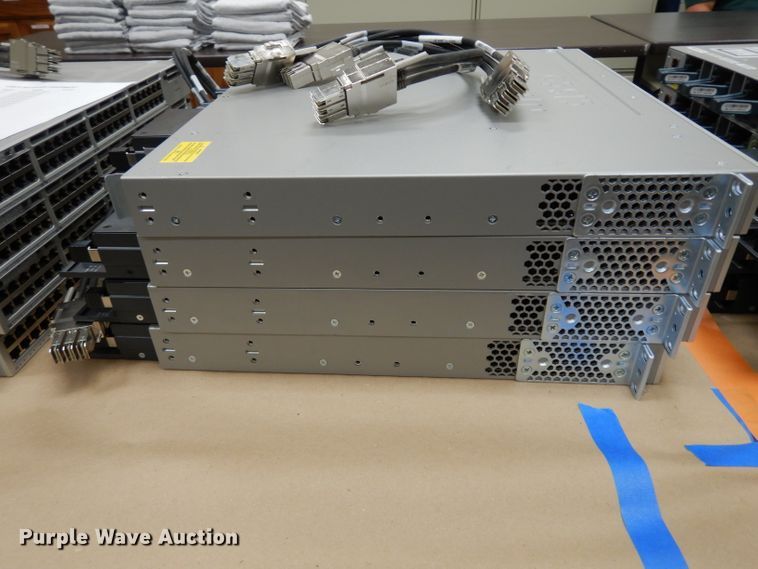 image for item HV9346 (12) Cisco networking swithces