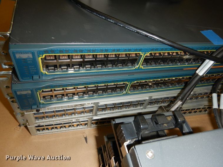 image for item HV9346 (12) Cisco networking swithces