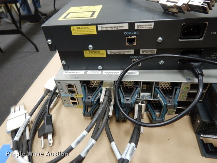 image for item HV9346 (12) Cisco networking swithces