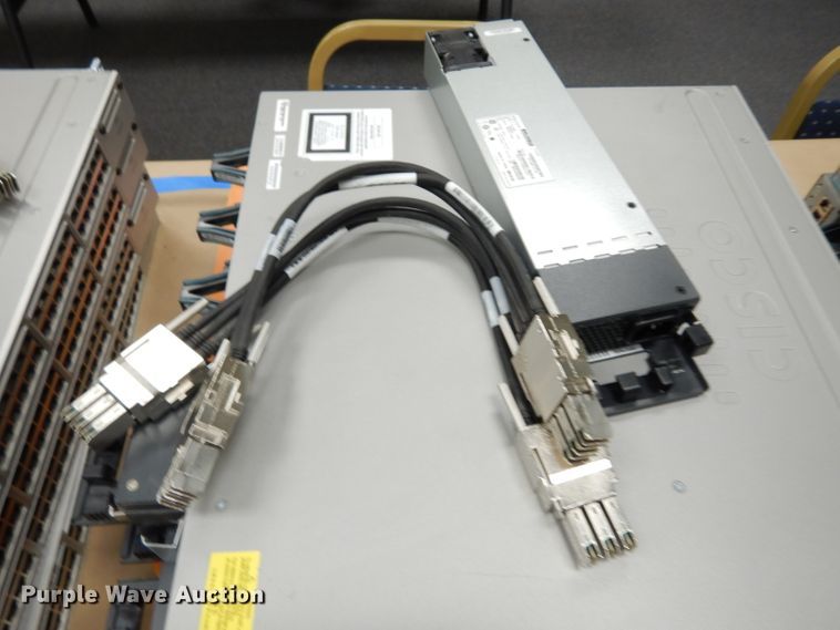 image for item HV9348 (12) Cisco Catalyst 3850 48P0E+ network switches