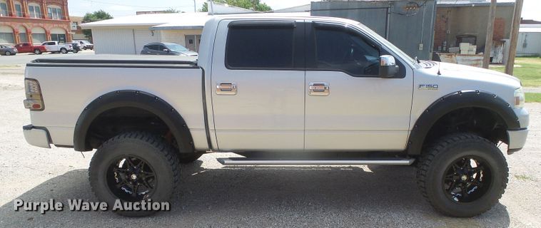 image for item DD0426 2005 Ford F150  SuperCrew pickup truck