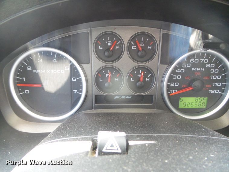 image for item DD0426 2005 Ford F150  SuperCrew pickup truck