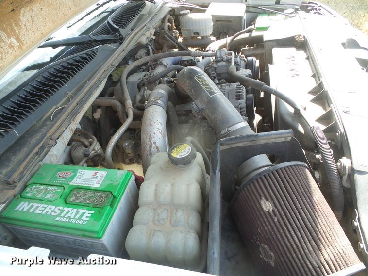 image for item DD0427 2004 Chevrolet Silverado 2500HD  Crew Cab pickup truck