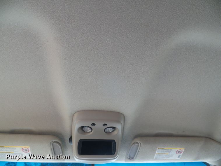 image for item DD0427 2004 Chevrolet Silverado 2500HD  Crew Cab pickup truck