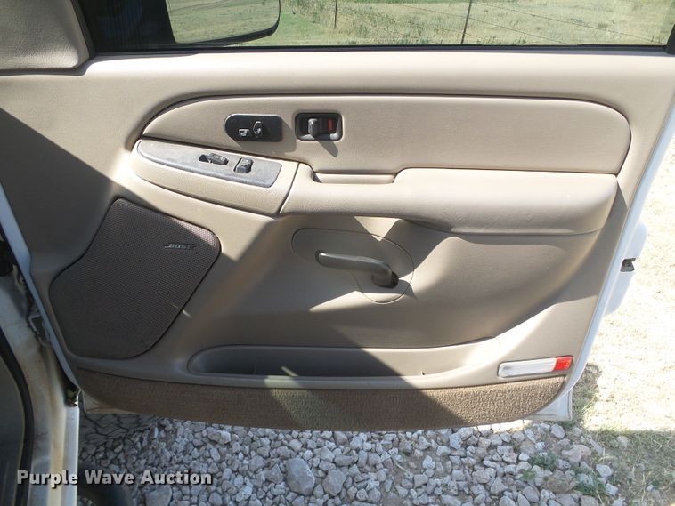 image for item DD0427 2004 Chevrolet Silverado 2500HD  Crew Cab pickup truck