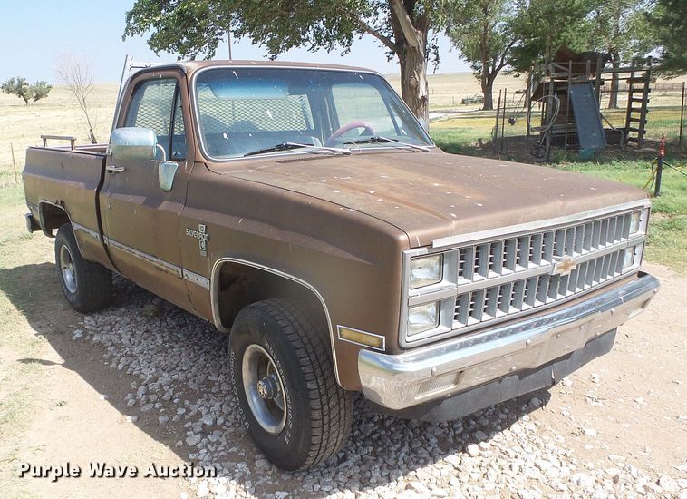 image for item DD0428 1981 Chevrolet K10  pickup truck