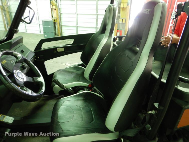 image for item DD2521 2012 John Deere Gator RSX 850i  utility vehicle