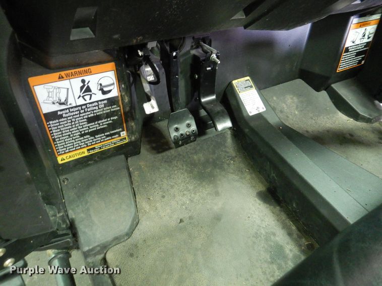 image for item DD2521 2012 John Deere Gator RSX 850i  utility vehicle