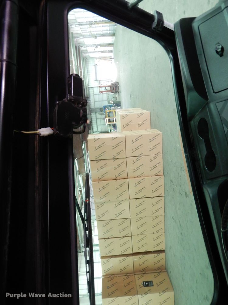 image for item DD2521 2012 John Deere Gator RSX 850i  utility vehicle