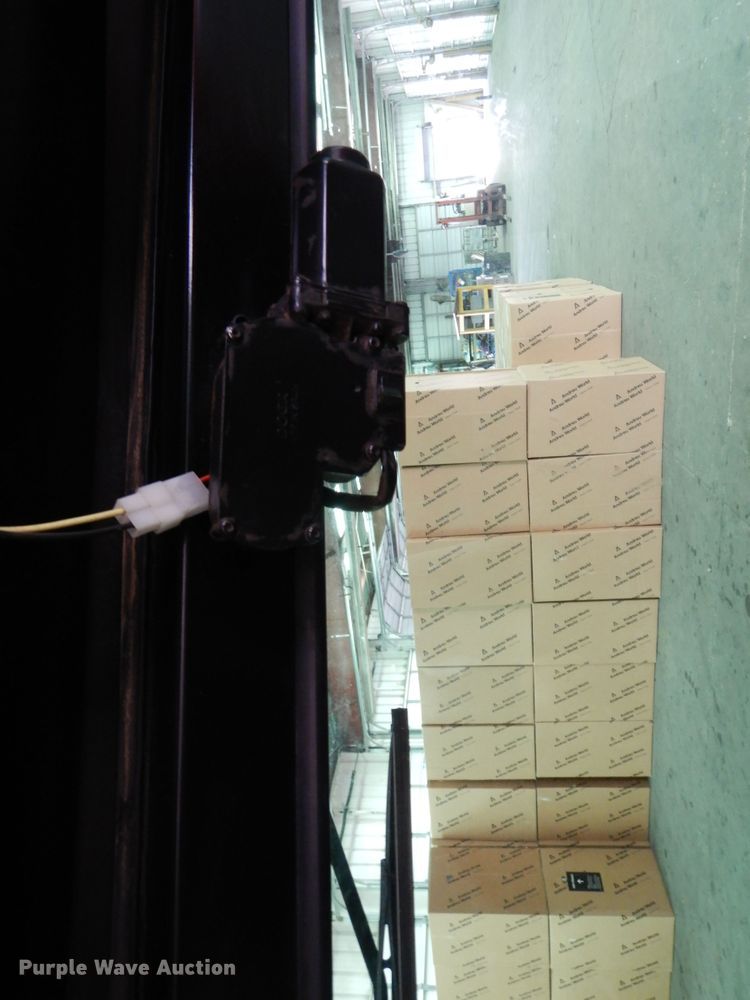 image for item DD2521 2012 John Deere Gator RSX 850i  utility vehicle