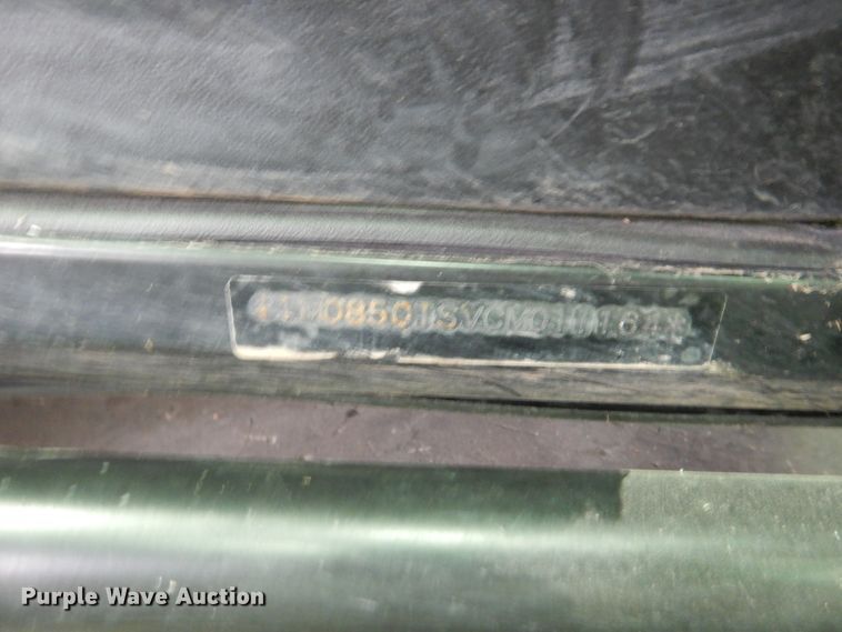 image for item DD2521 2012 John Deere Gator RSX 850i  utility vehicle