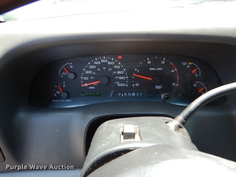 image for item DE2455 2002 Ford F350 Super Duty  Crew Cab pickup truck