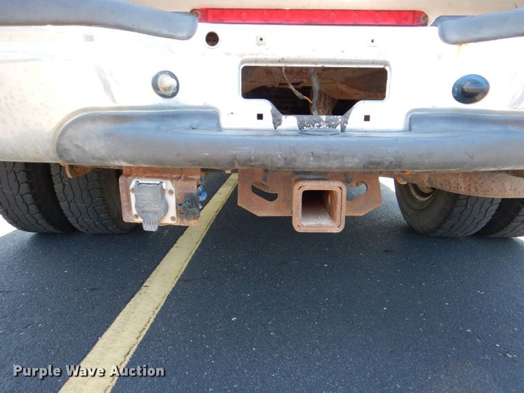 image for item DE2455 2002 Ford F350 Super Duty  Crew Cab pickup truck