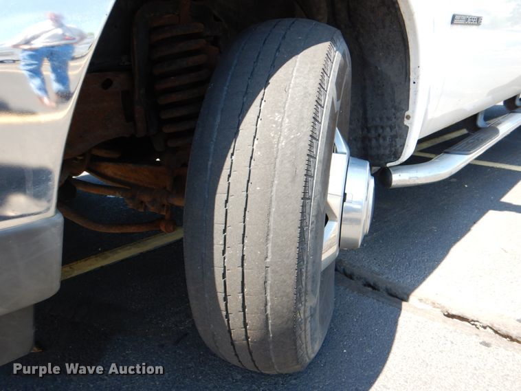 image for item DE2455 2002 Ford F350 Super Duty  Crew Cab pickup truck