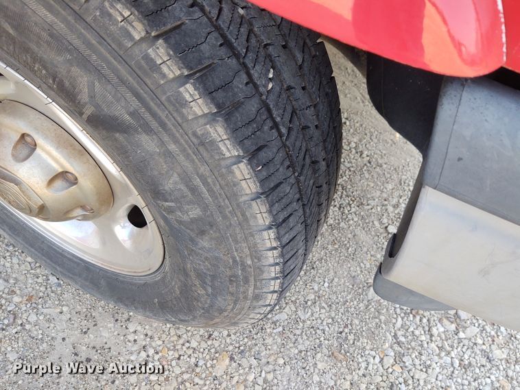 image for item DE7009 2000 Dodge Ram 2500  Quad Cab pickup truck