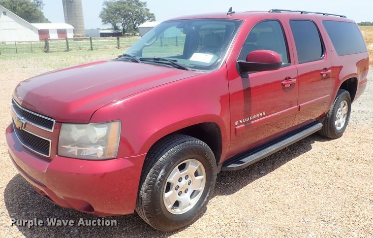 image for item DG2309 2007 Chevrolet Suburban 1500 LT  SUV
