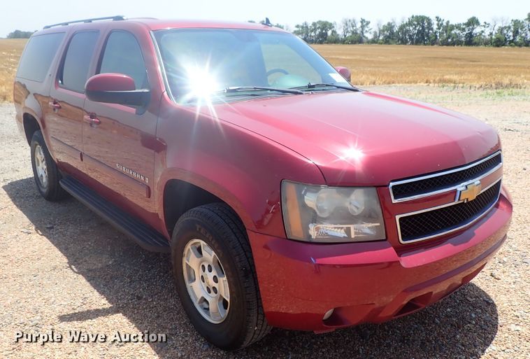 image for item DG2309 2007 Chevrolet Suburban 1500 LT  SUV