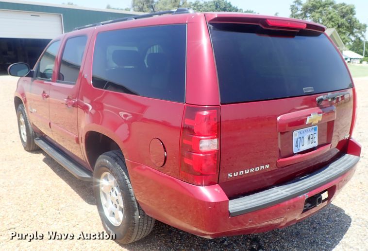 image for item DG2309 2007 Chevrolet Suburban 1500 LT  SUV
