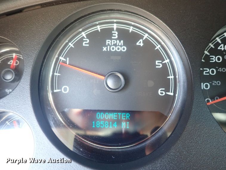 image for item DG2309 2007 Chevrolet Suburban 1500 LT  SUV