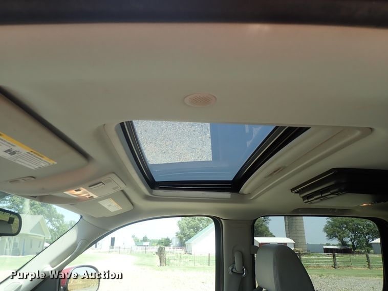 image for item DG2309 2007 Chevrolet Suburban 1500 LT  SUV